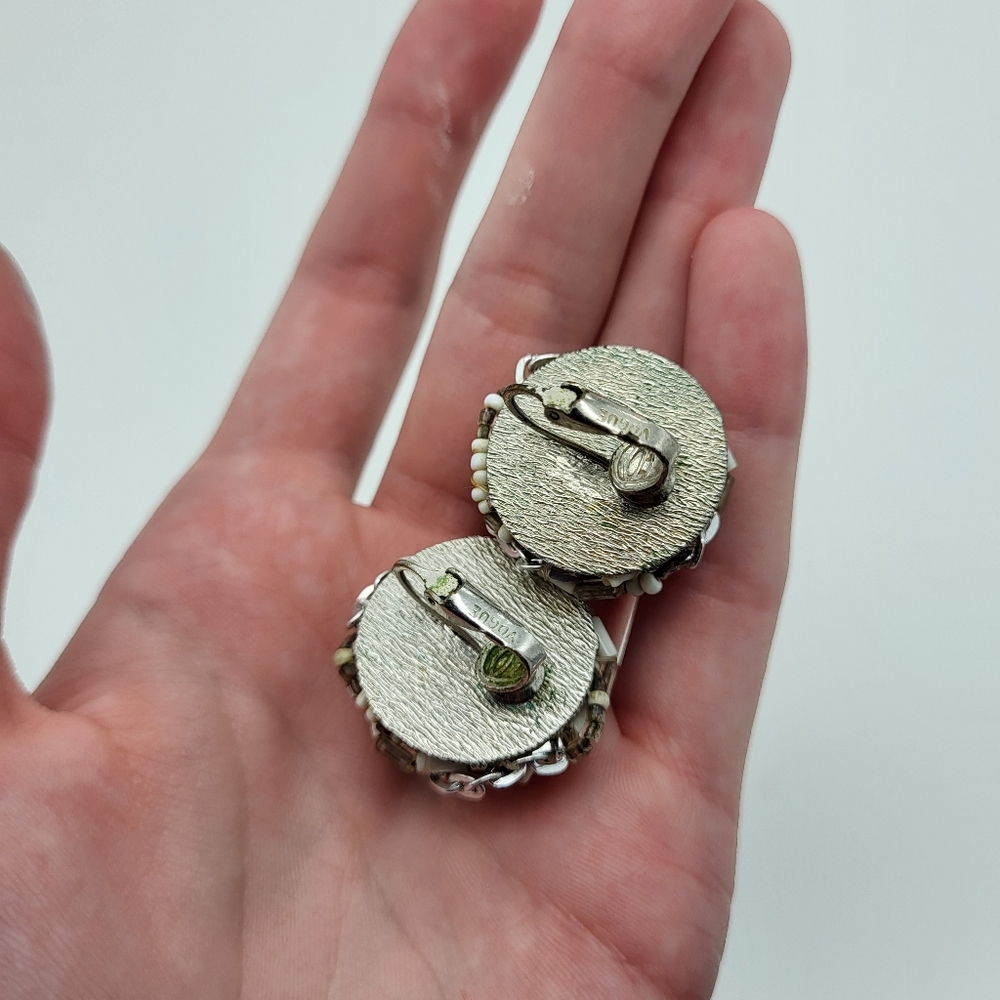 Vintage Vogue Clip on earrings - Picture 3 of 4